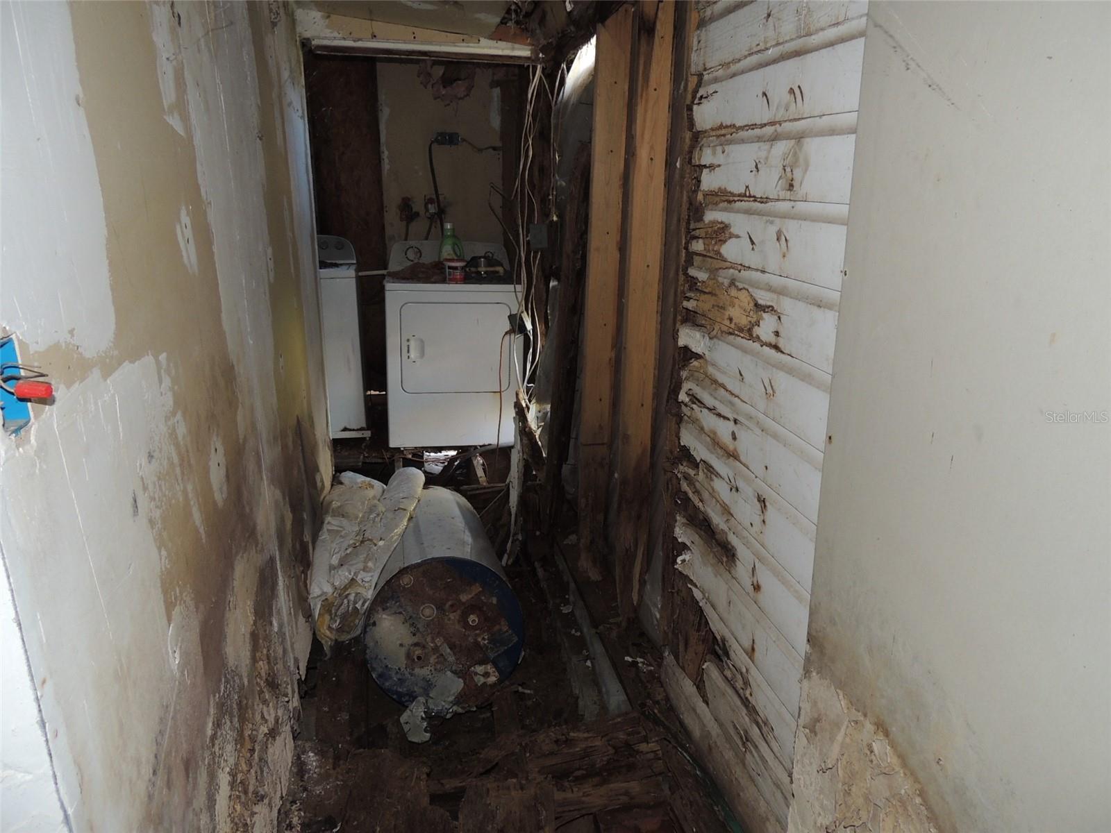 Image 36 of 41 For 120 2nd Street