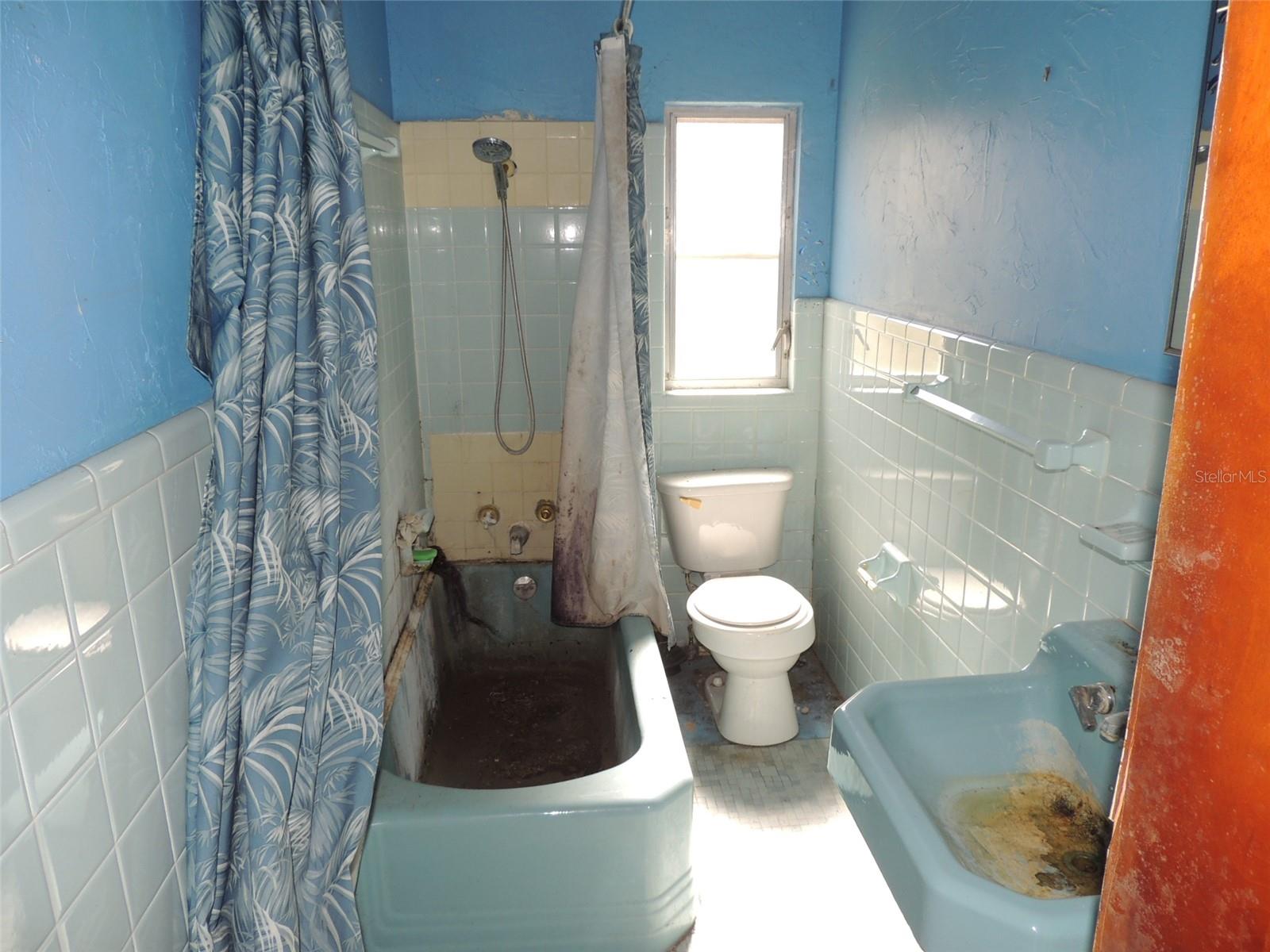 Image 37 of 41 For 120 2nd Street