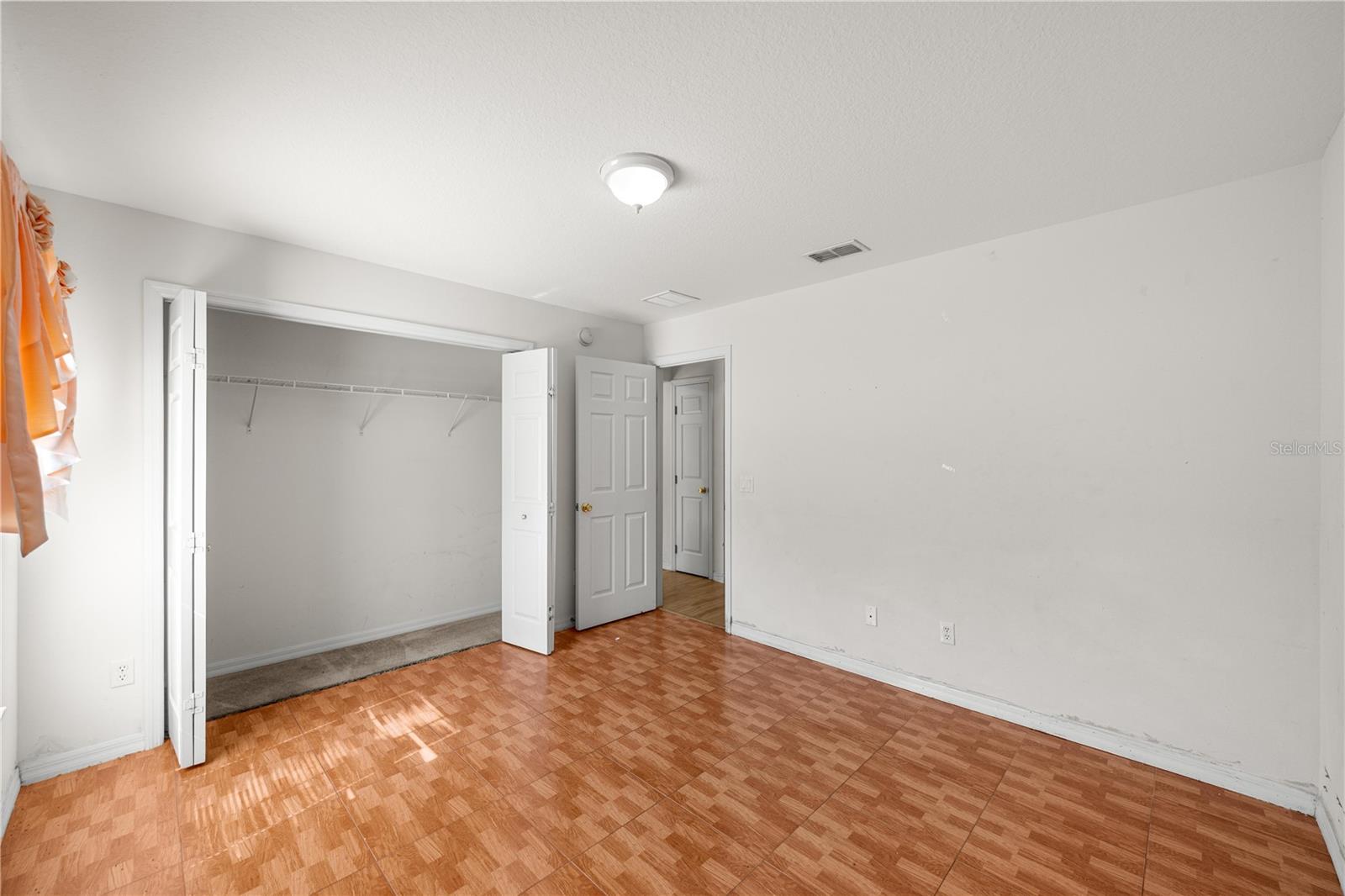 Image 18 of 36 For 9319 161st Place