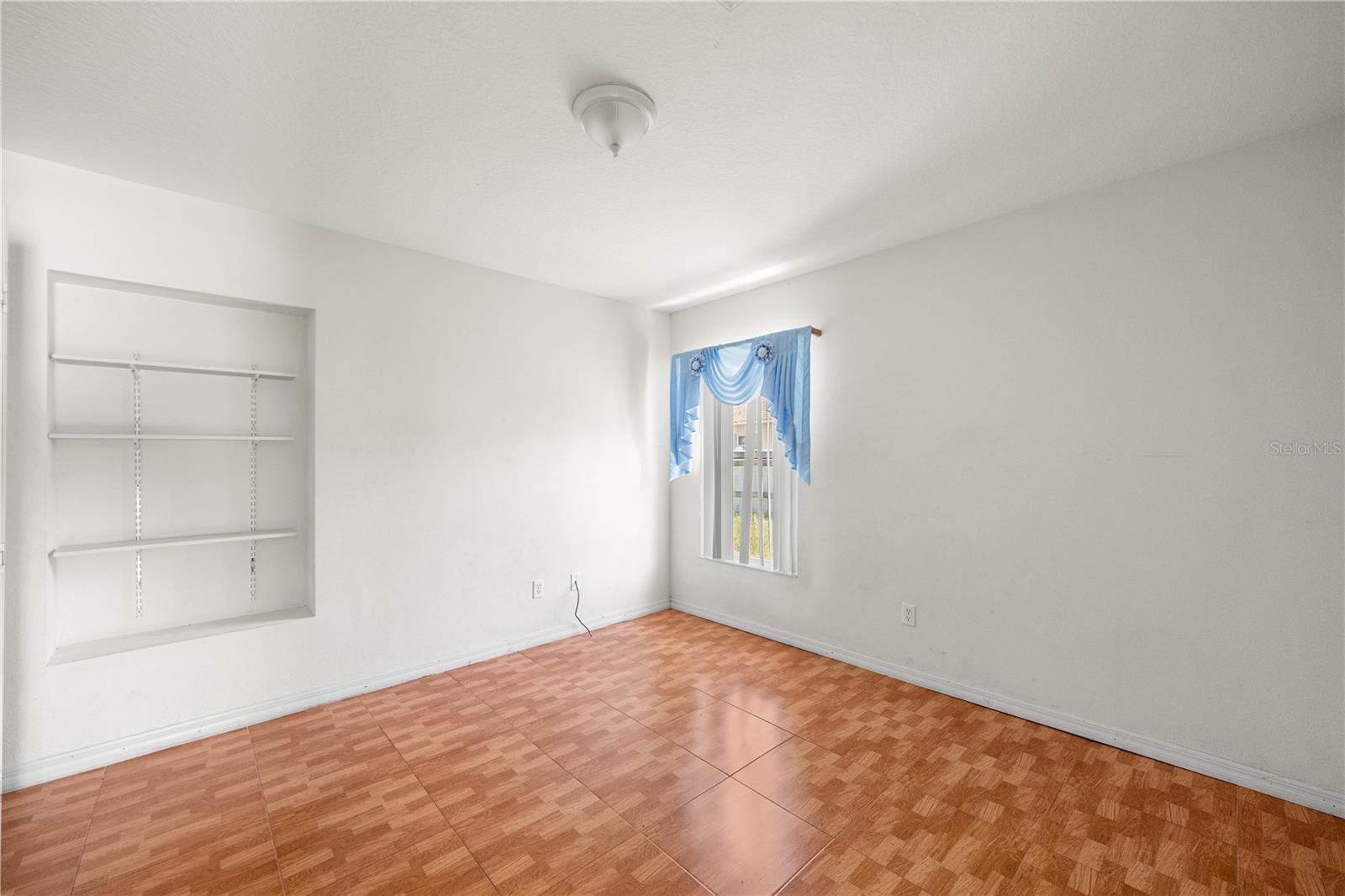 Image 20 of 36 For 9319 161st Place