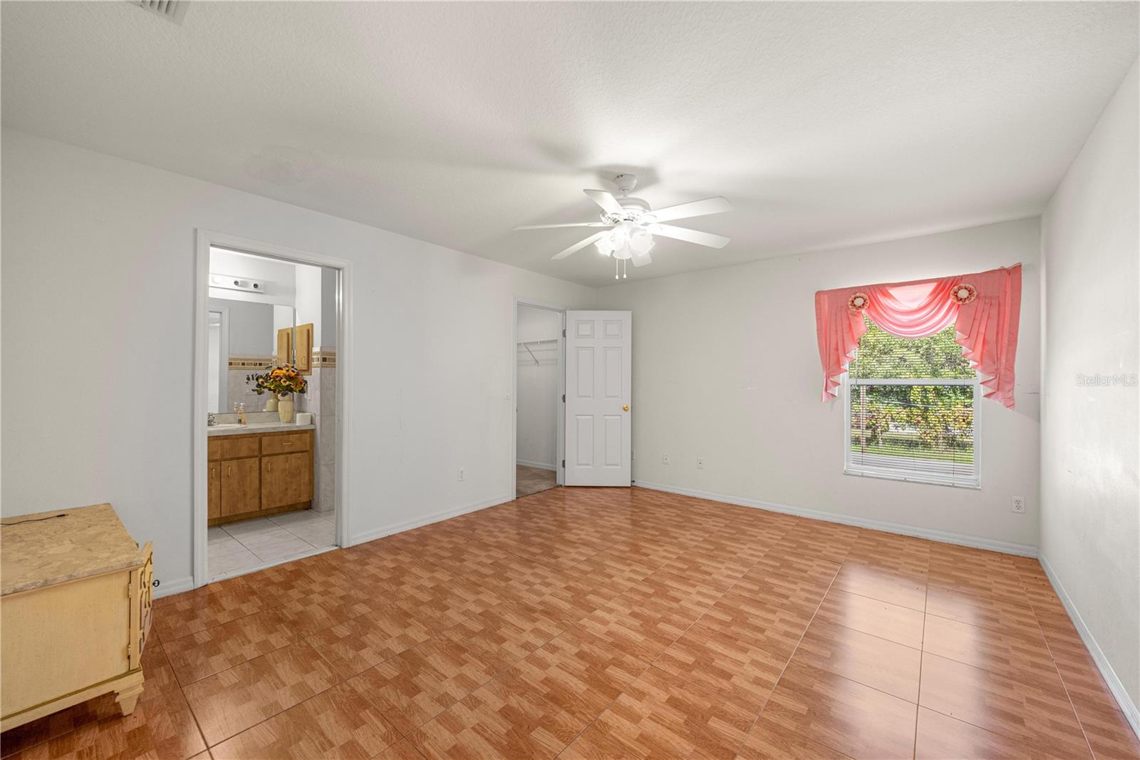 Image 23 of 36 For 9319 161st Place