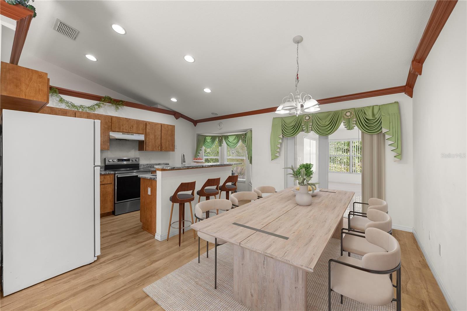 Image 7 of 36 For 9319 161st Place