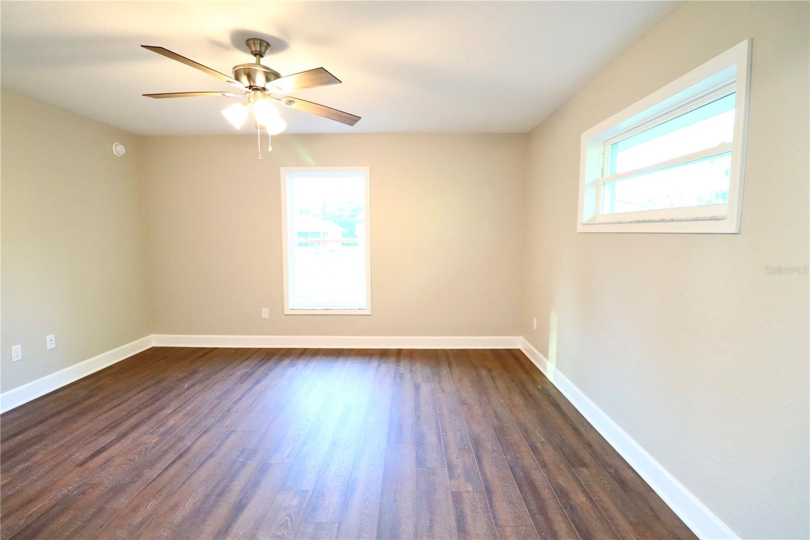 Image 13 of 25 For 4280 137th Street