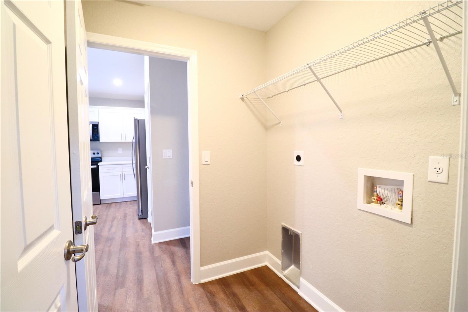 Image 23 of 25 For 4280 137th Street