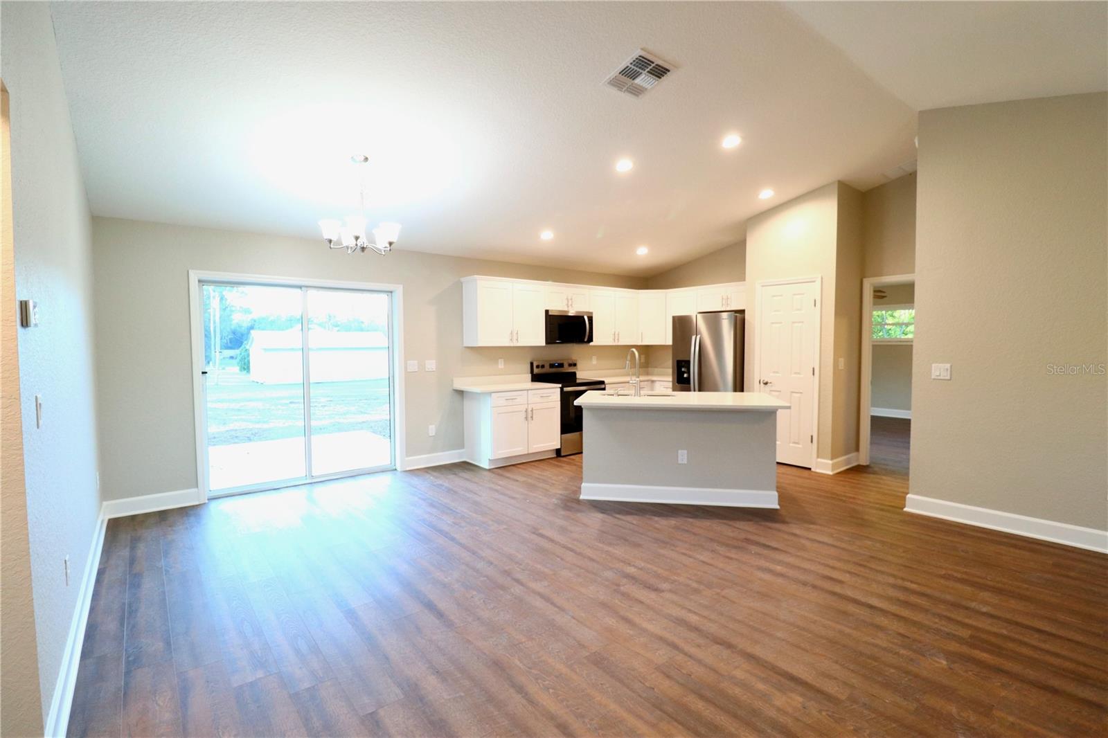 Image 6 of 25 For 4280 137th Street