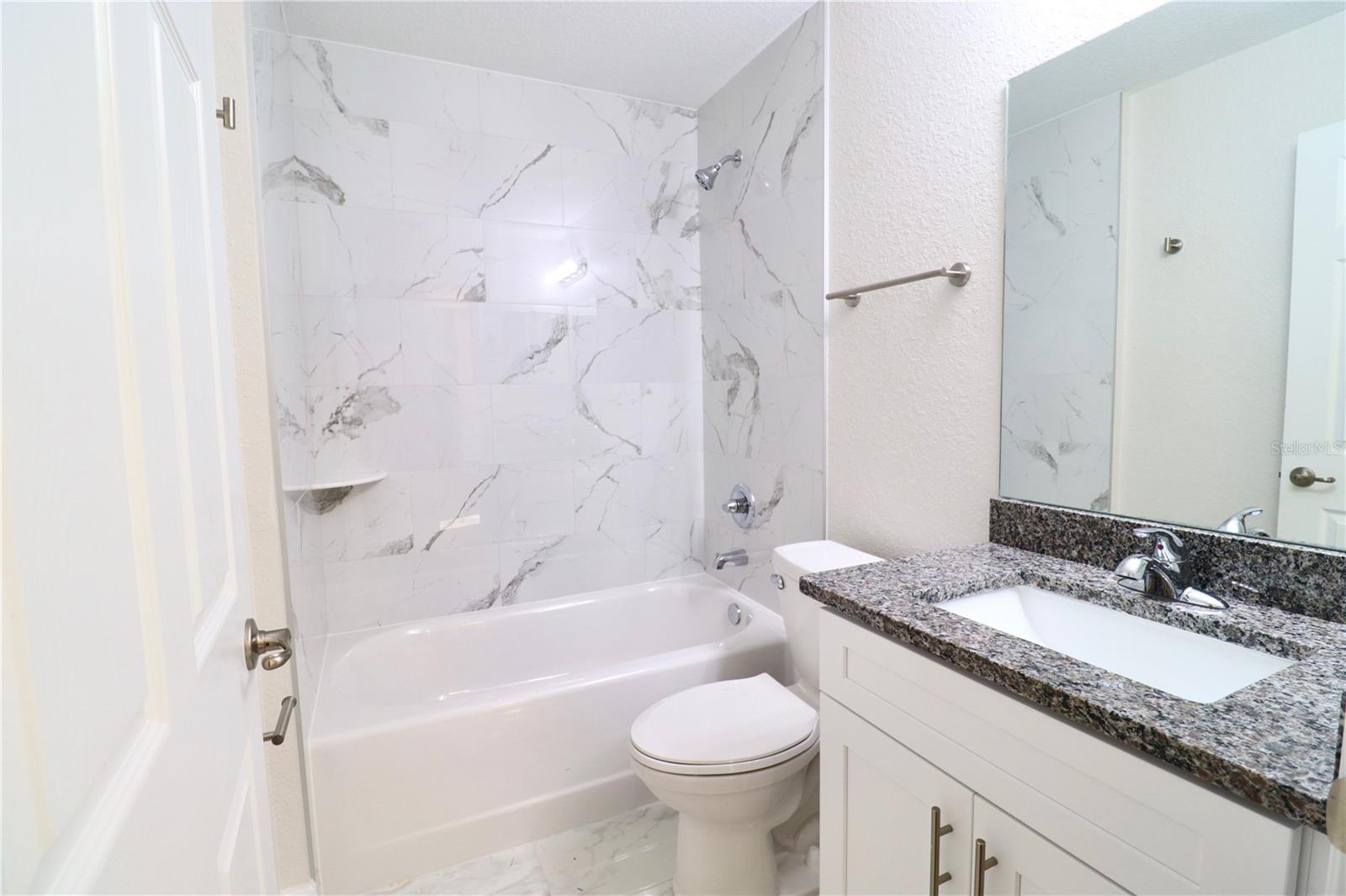 Image 14 of 33 For 13869 41st Court