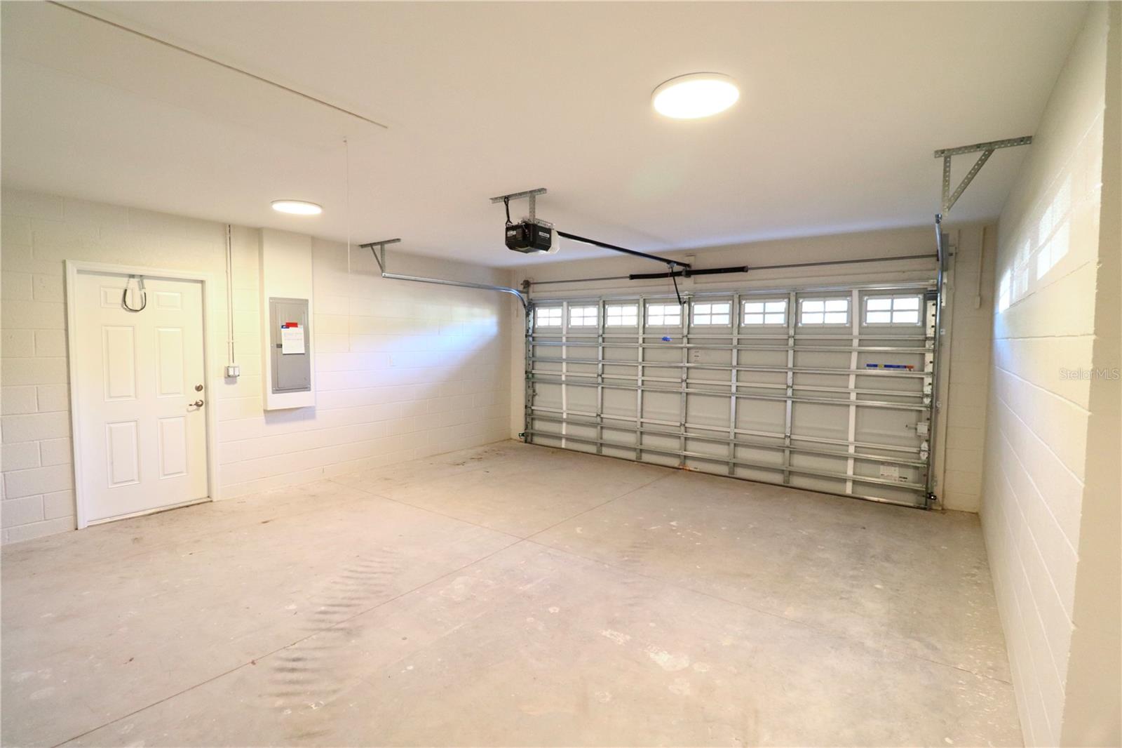 Image 18 of 33 For 13869 41st Court