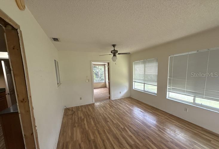 Image 8 of 13 For 17655 102nd Circle