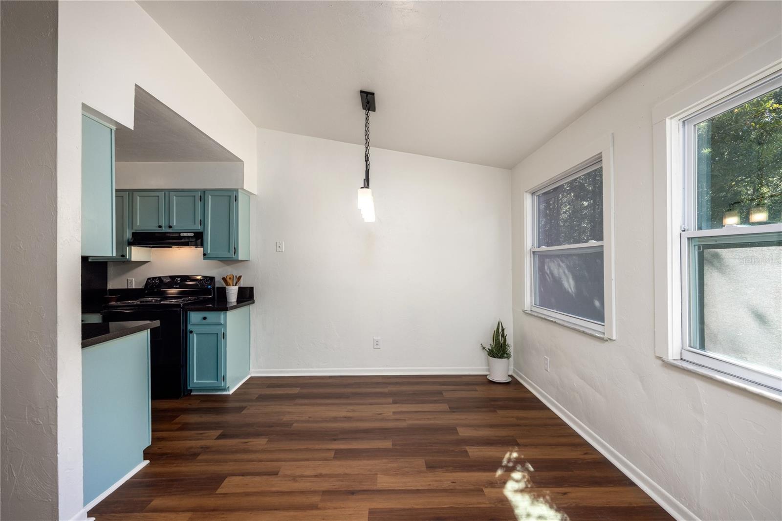 Image 7 of 40 For 6708 45th Avenue