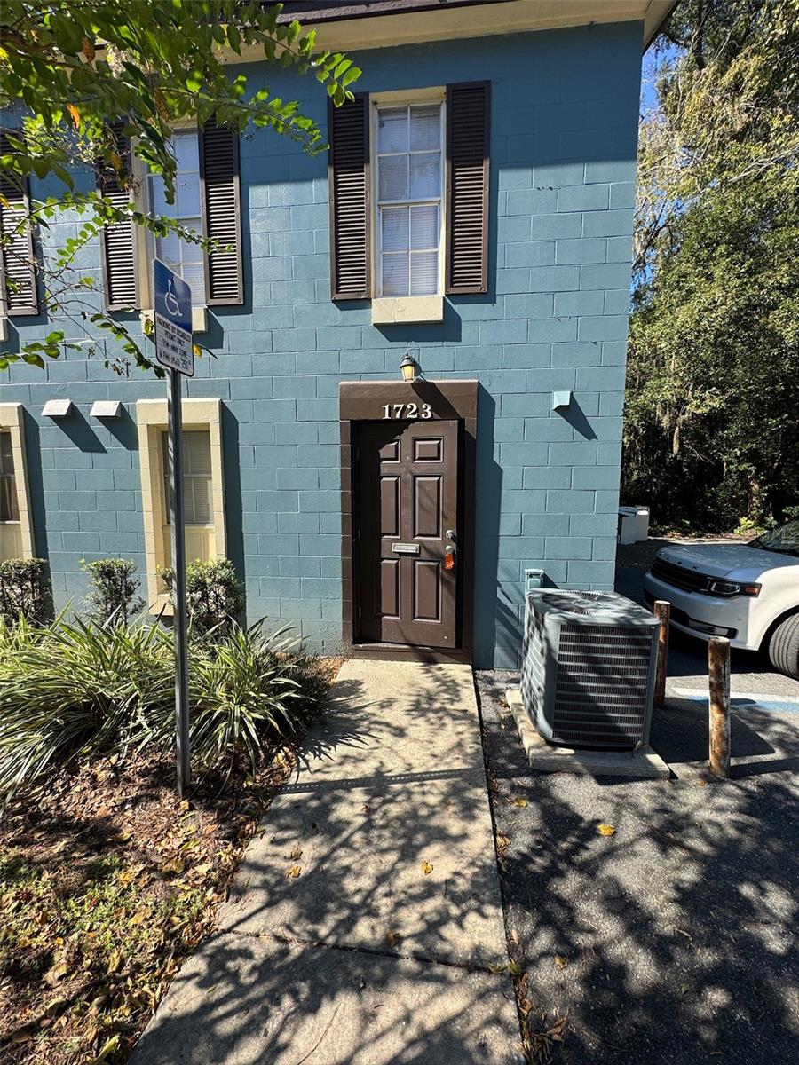 Image 2 of 17 For 1723-1723 2nd Street