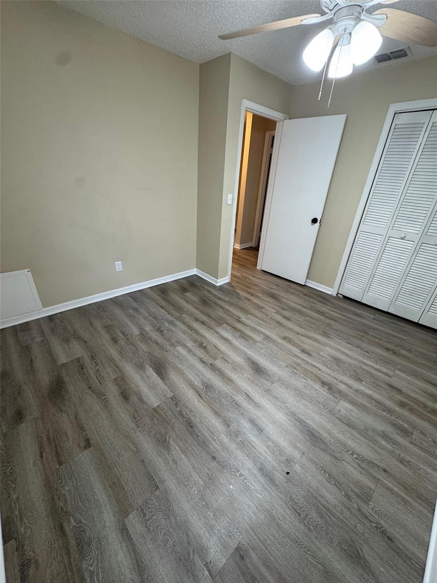 Image 13 of 17 For 1422-1422 17th Avenue