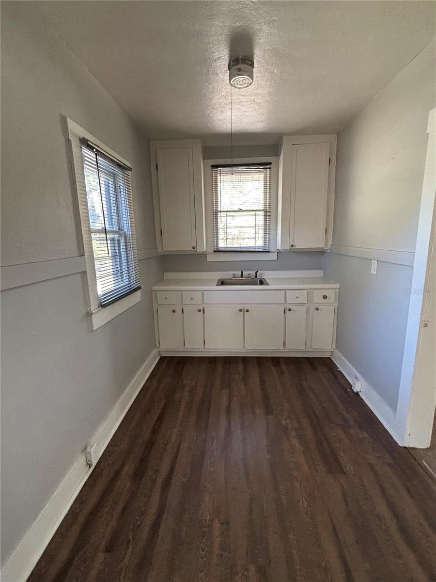 Image 8 of 11 For 1024 8th Avenue