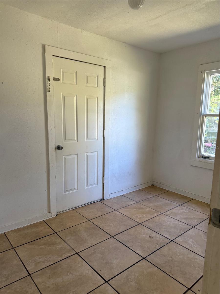 Image 3 of 9 For 5976 115th Street