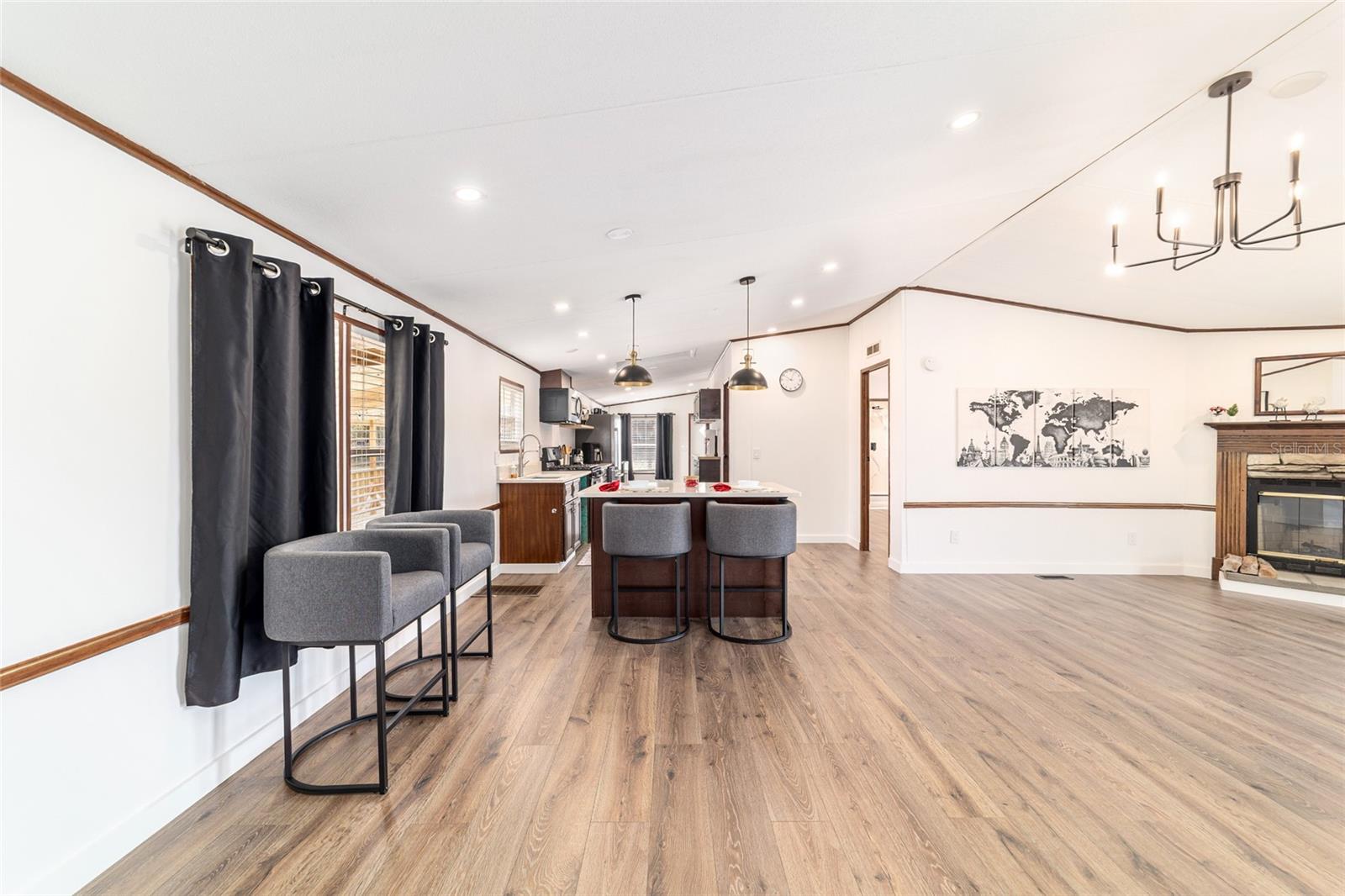 Image 14 of 63 For 5150 117 Avenue