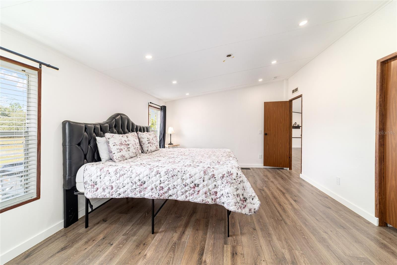 Image 31 of 63 For 5150 117 Avenue