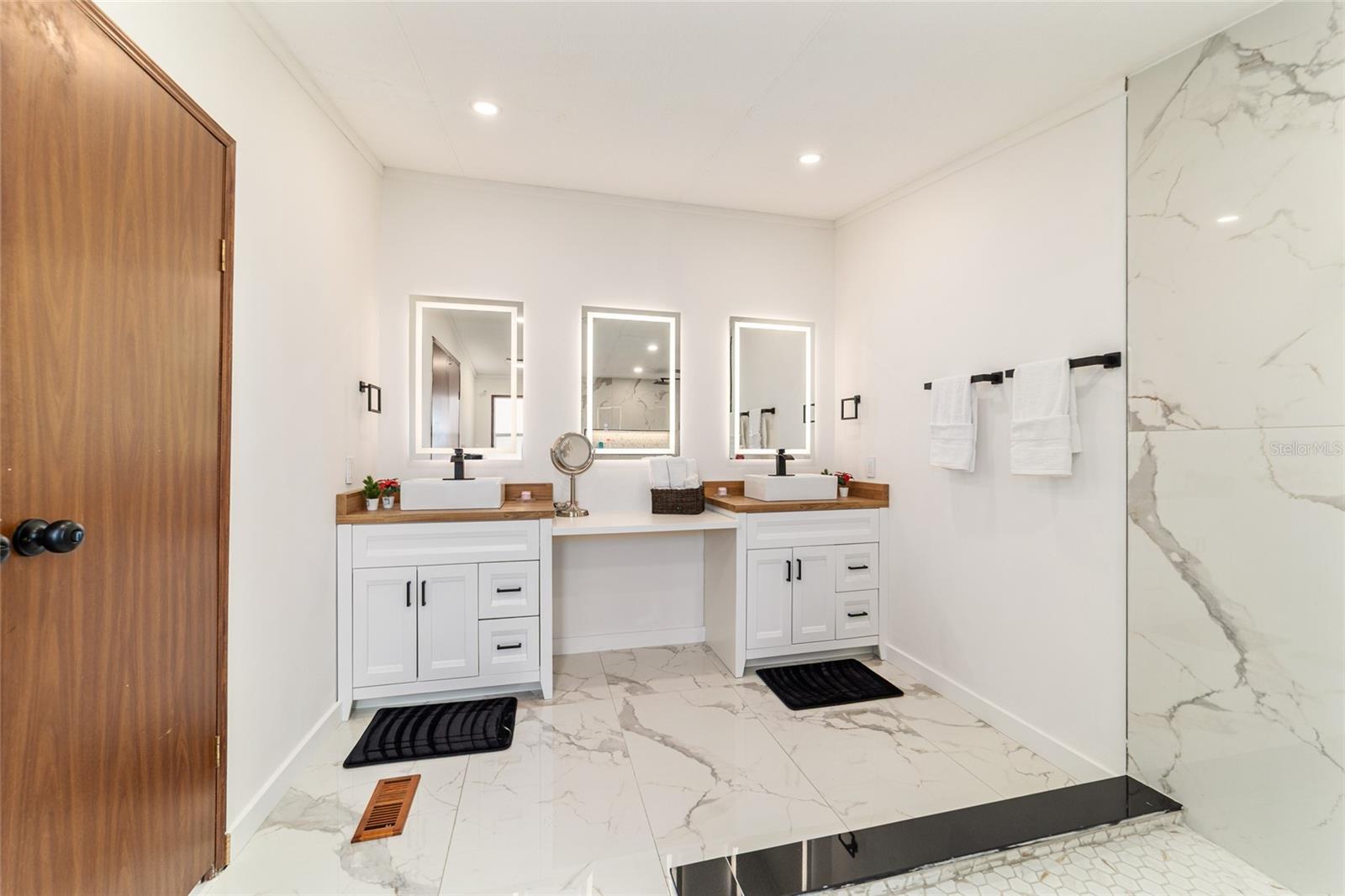 Image 33 of 63 For 5150 117 Avenue