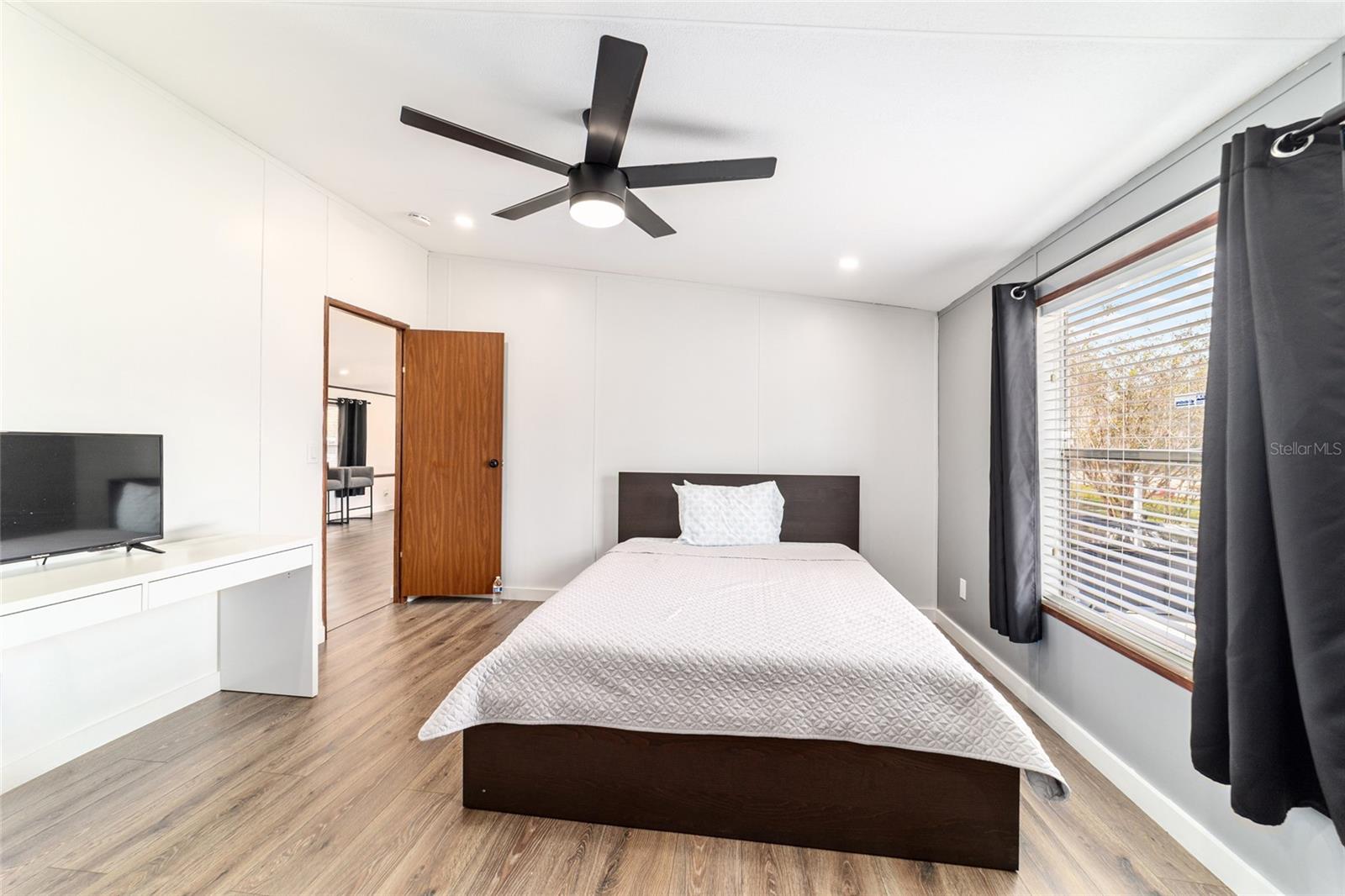 Image 38 of 63 For 5150 117 Avenue