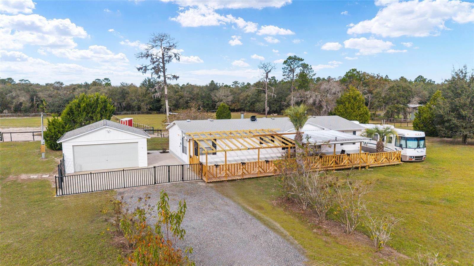 Image 4 of 63 For 5150 117 Avenue