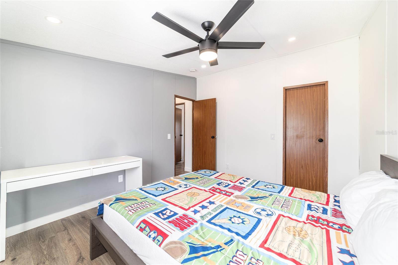 Image 41 of 63 For 5150 117 Avenue