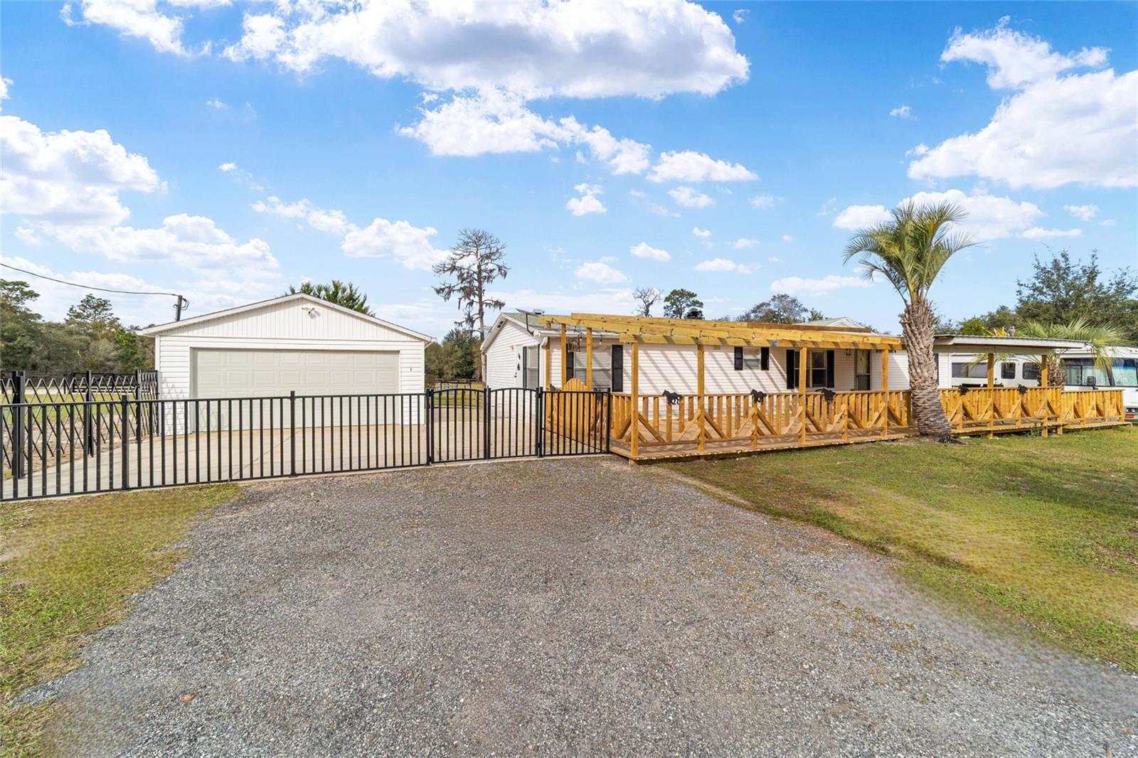 Image 5 of 63 For 5150 117 Avenue