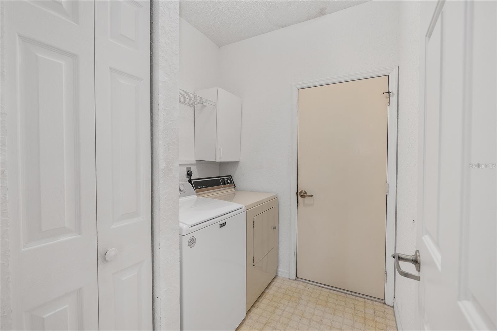 Image 39 of 75 For 11436 Sw 82nd Ave