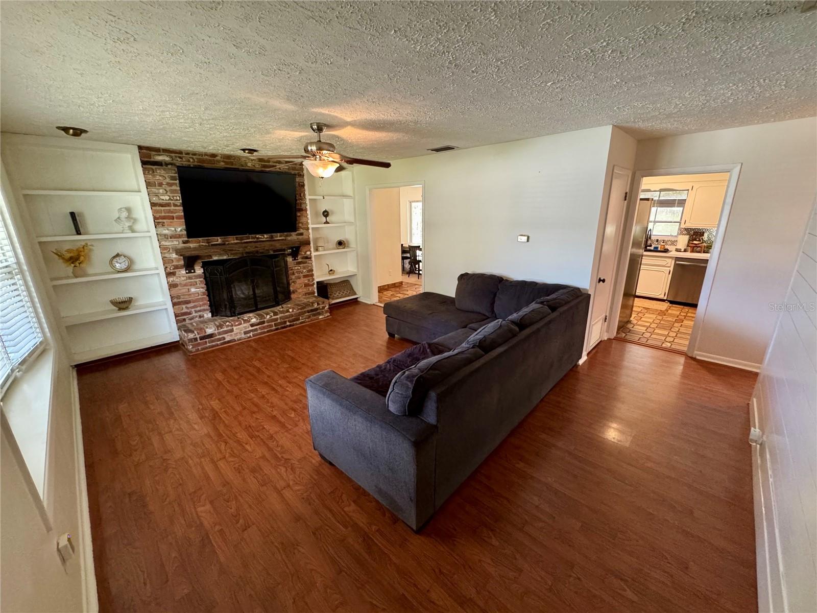 Image 17 of 38 For 525 21st Avenue