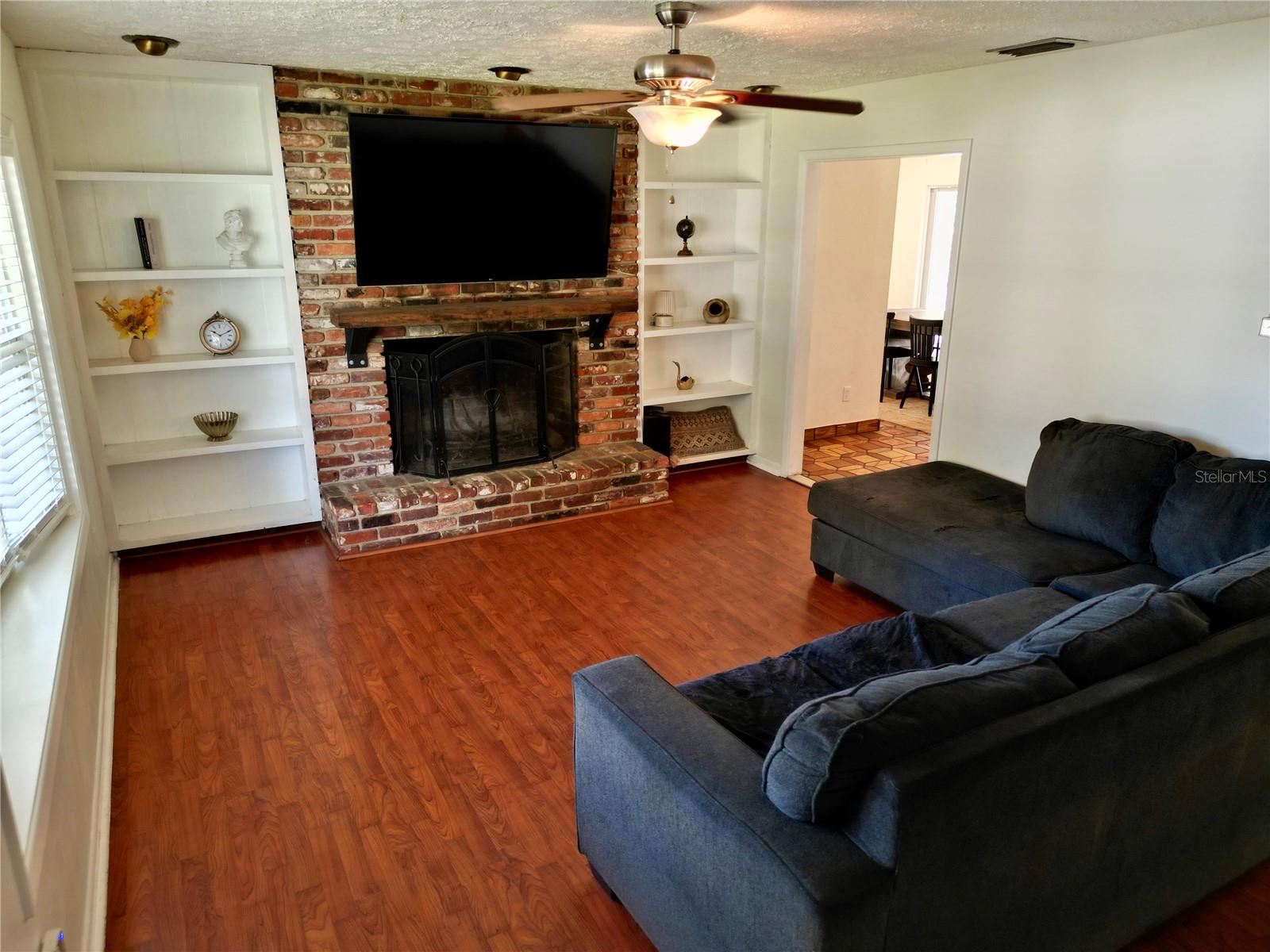 Image 18 of 38 For 525 21st Avenue