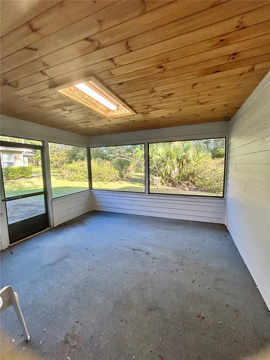 Image 23 of 34 For 3 Redwood Road