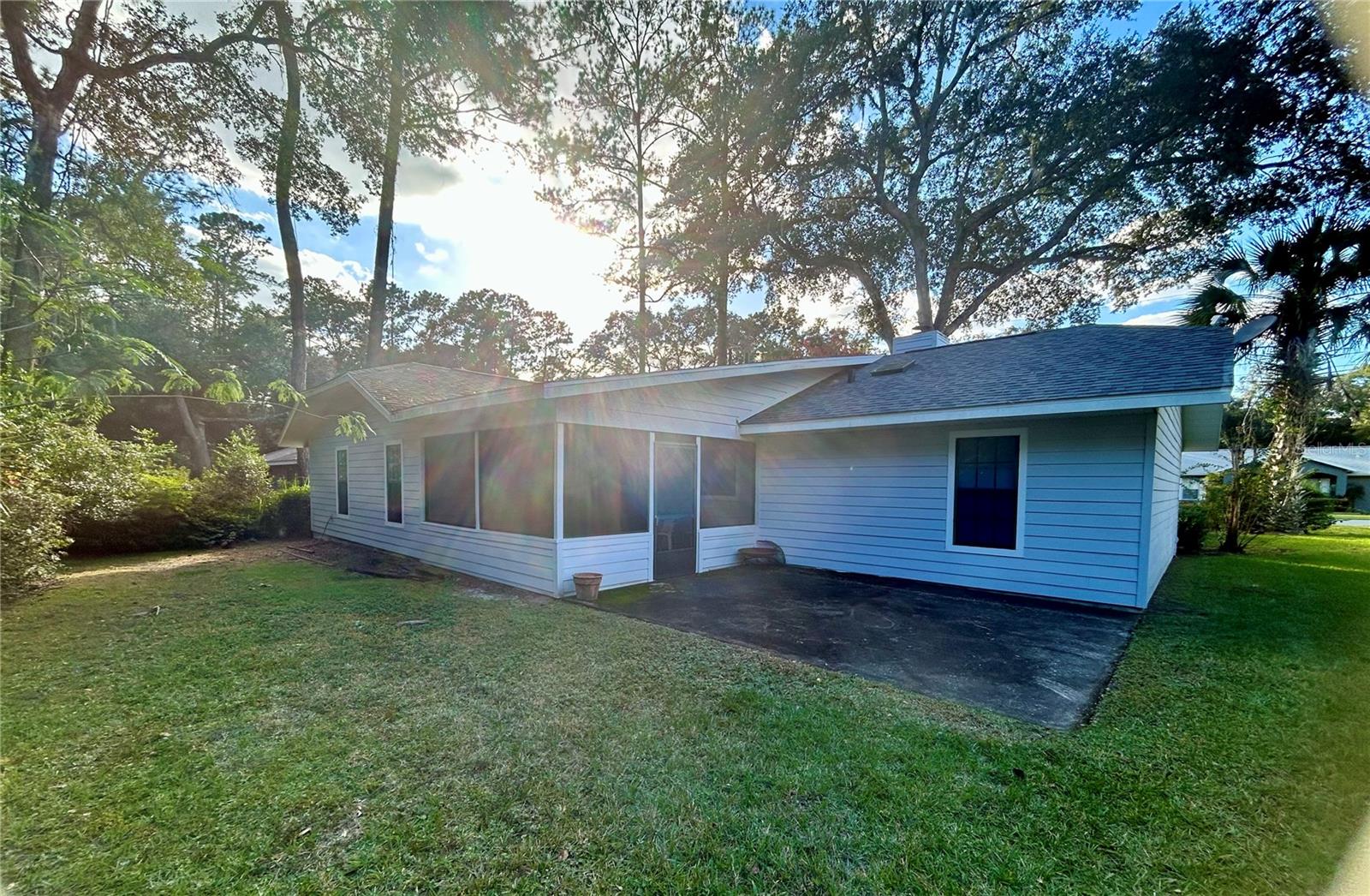 Image 31 of 34 For 3 Redwood Road