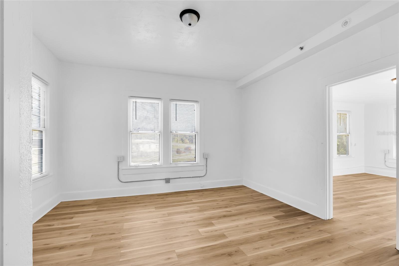 Image 25 of 72 For 1920 8th Road