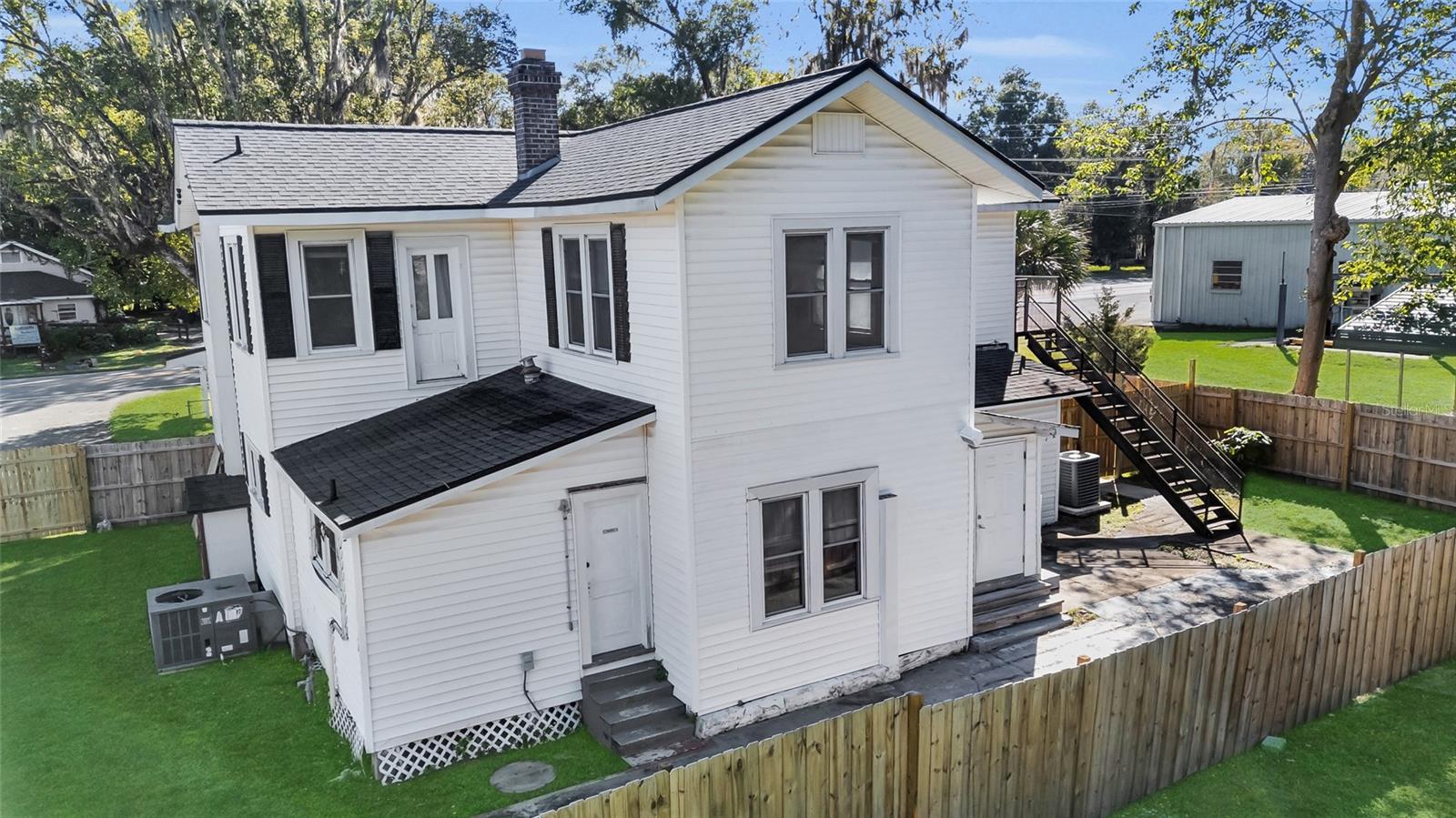 Image 39 of 72 For 1920 8th Road