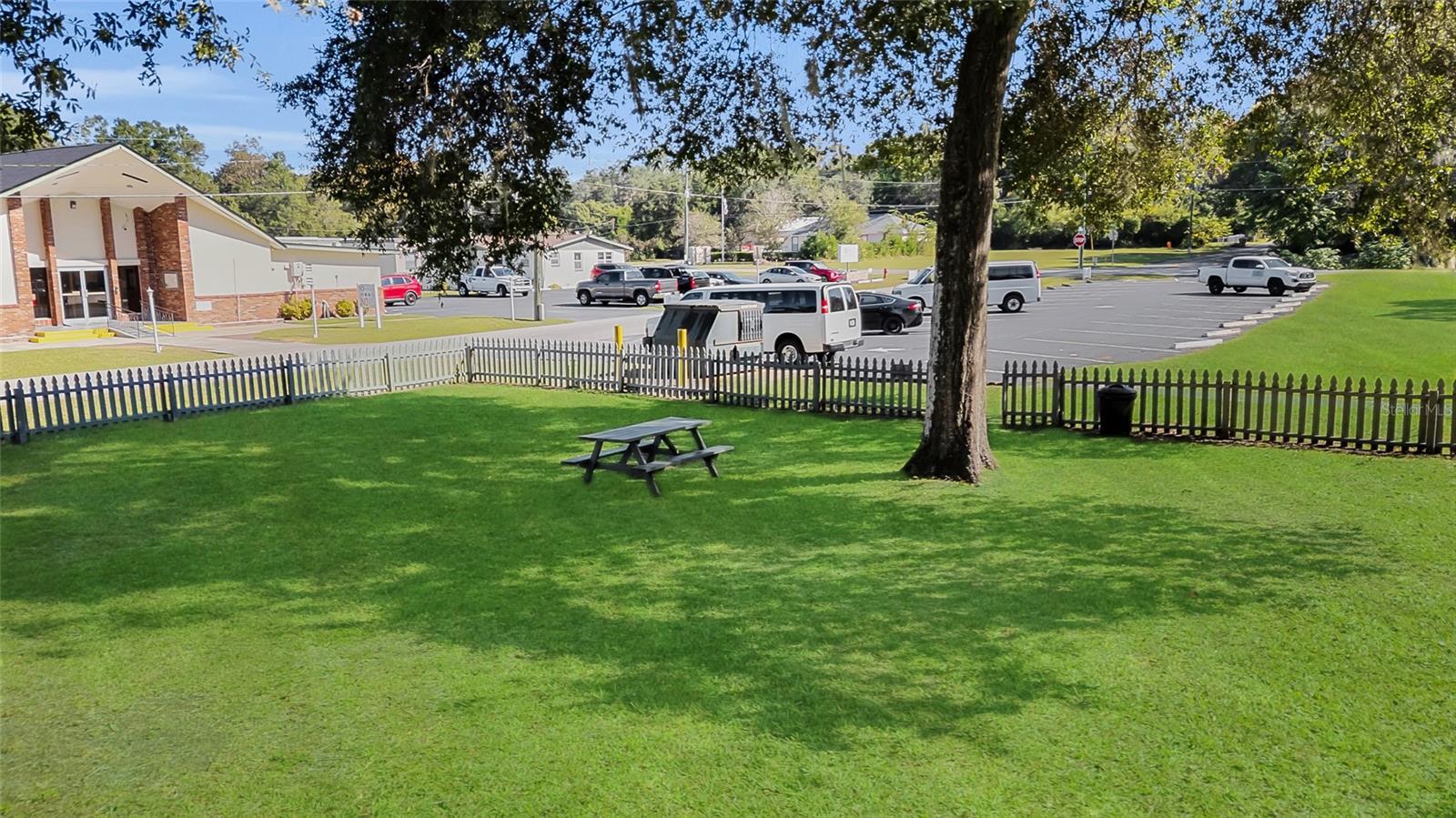 Image 46 of 72 For 1920 8th Road