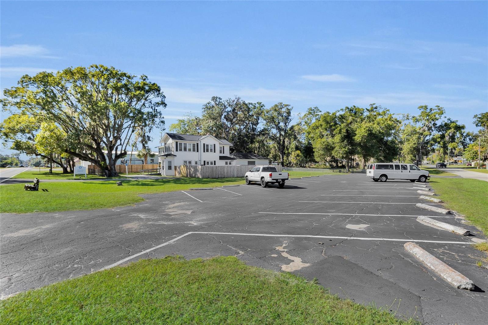 Image 50 of 72 For 1920 8th Road