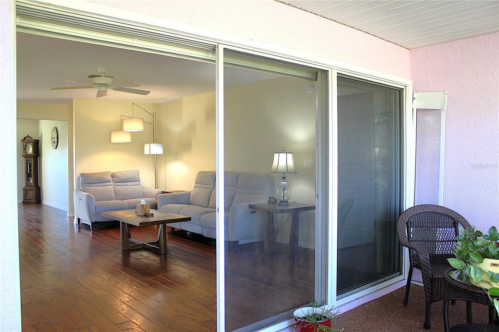 Image 22 of 38 For 9490 94th Court