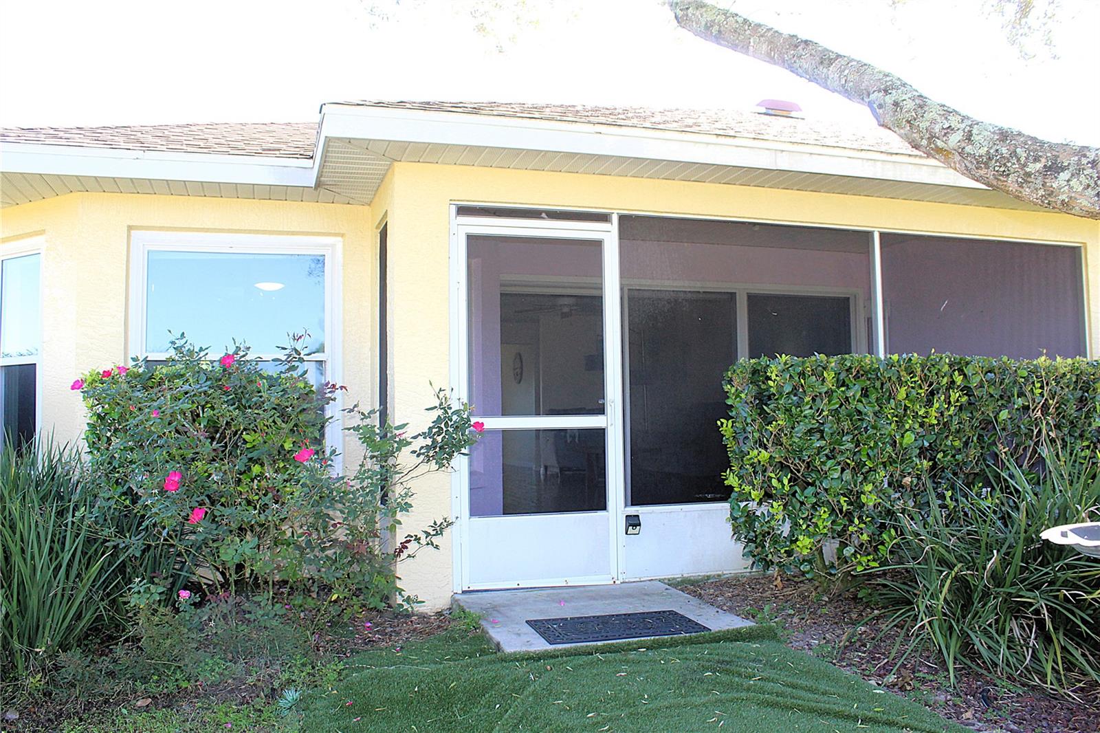 Image 7 of 38 For 9490 94th Court