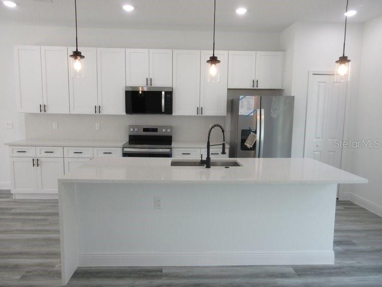 Image 3 of 14 For 6765 152nd Lane Road