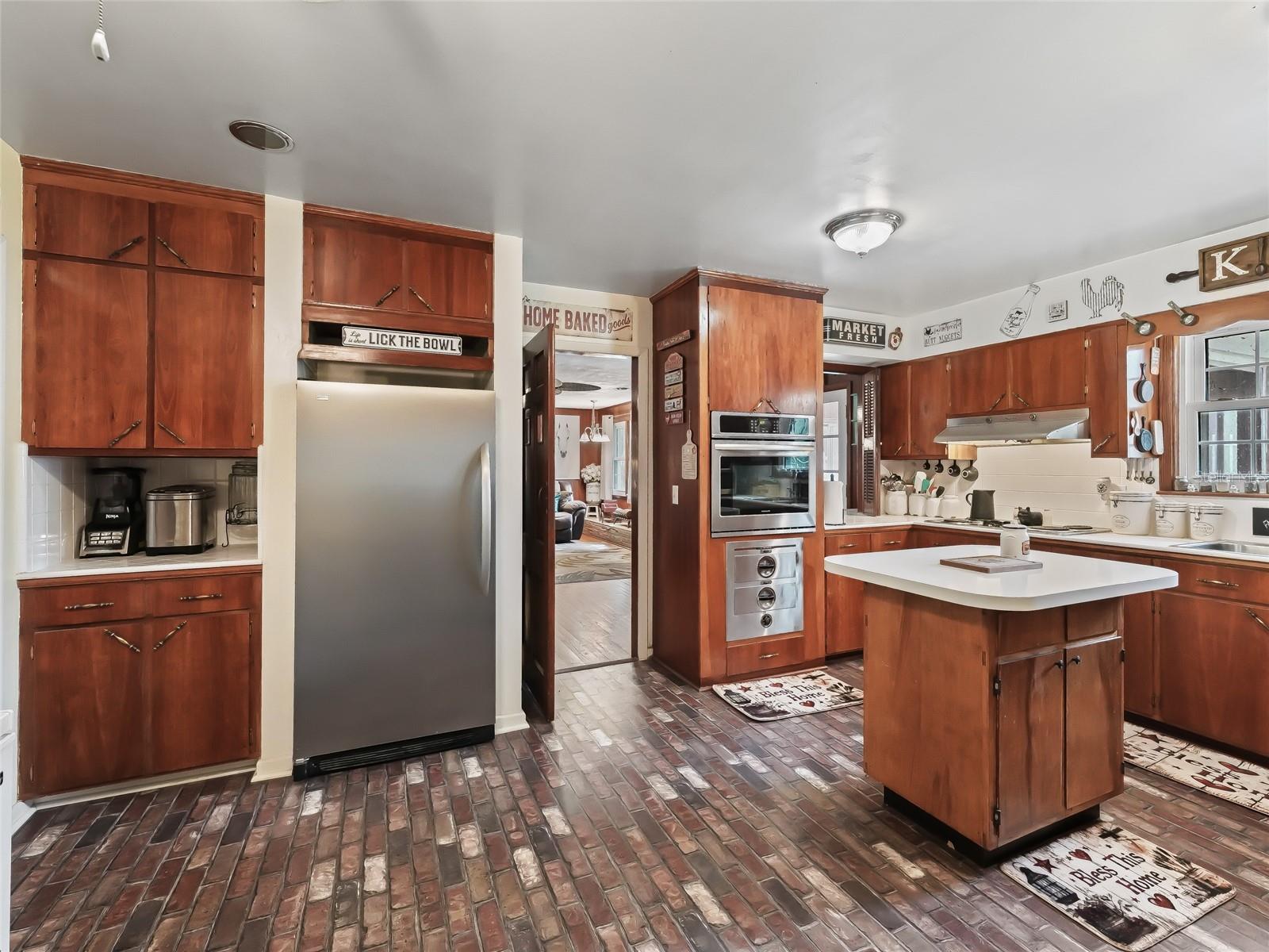 Image 14 of 45 For 6994 320 Highway