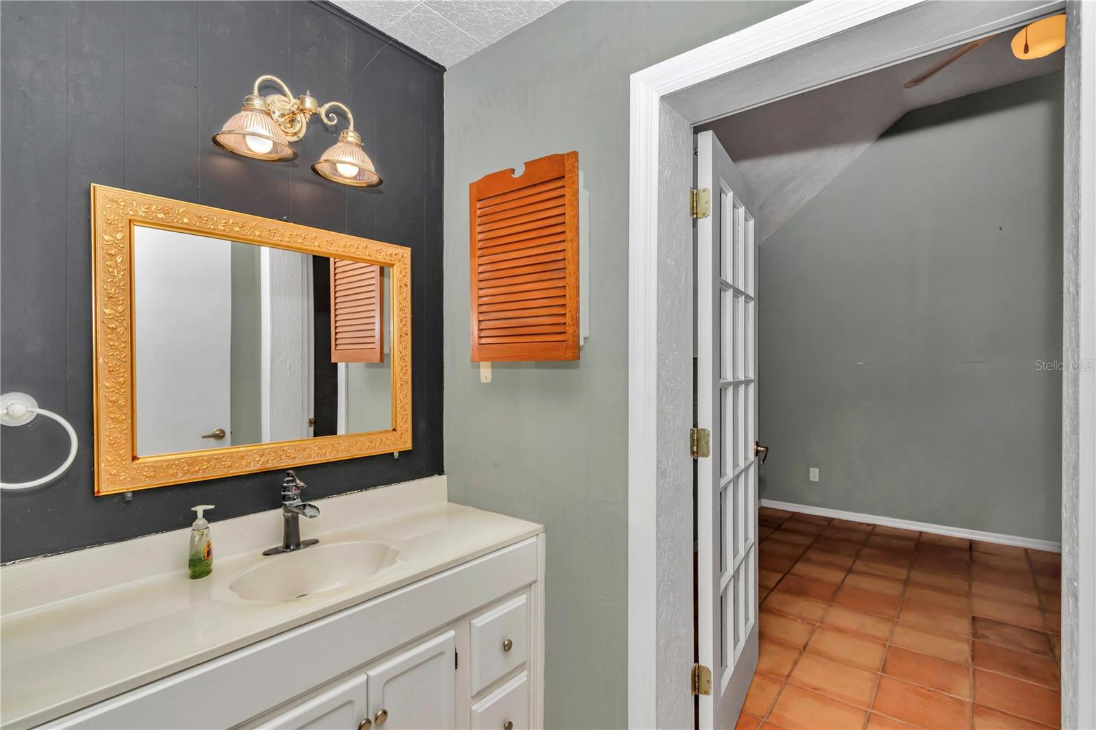 Image 17 of 65 For 20840 Chestnut Street