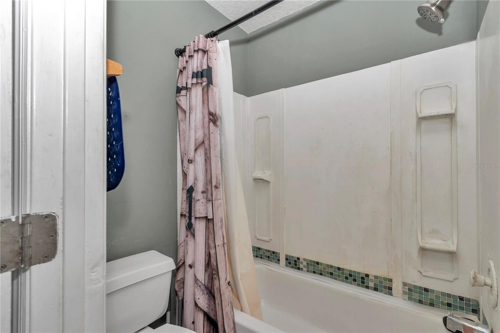 Image 18 of 65 For 20840 Chestnut Street