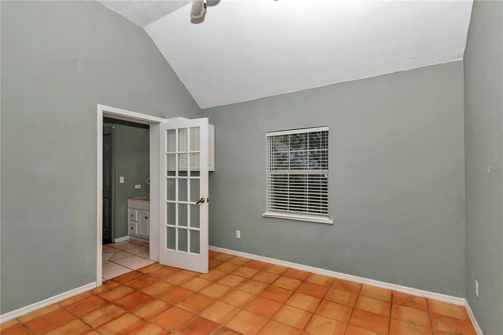 Image 20 of 65 For 20840 Chestnut Street