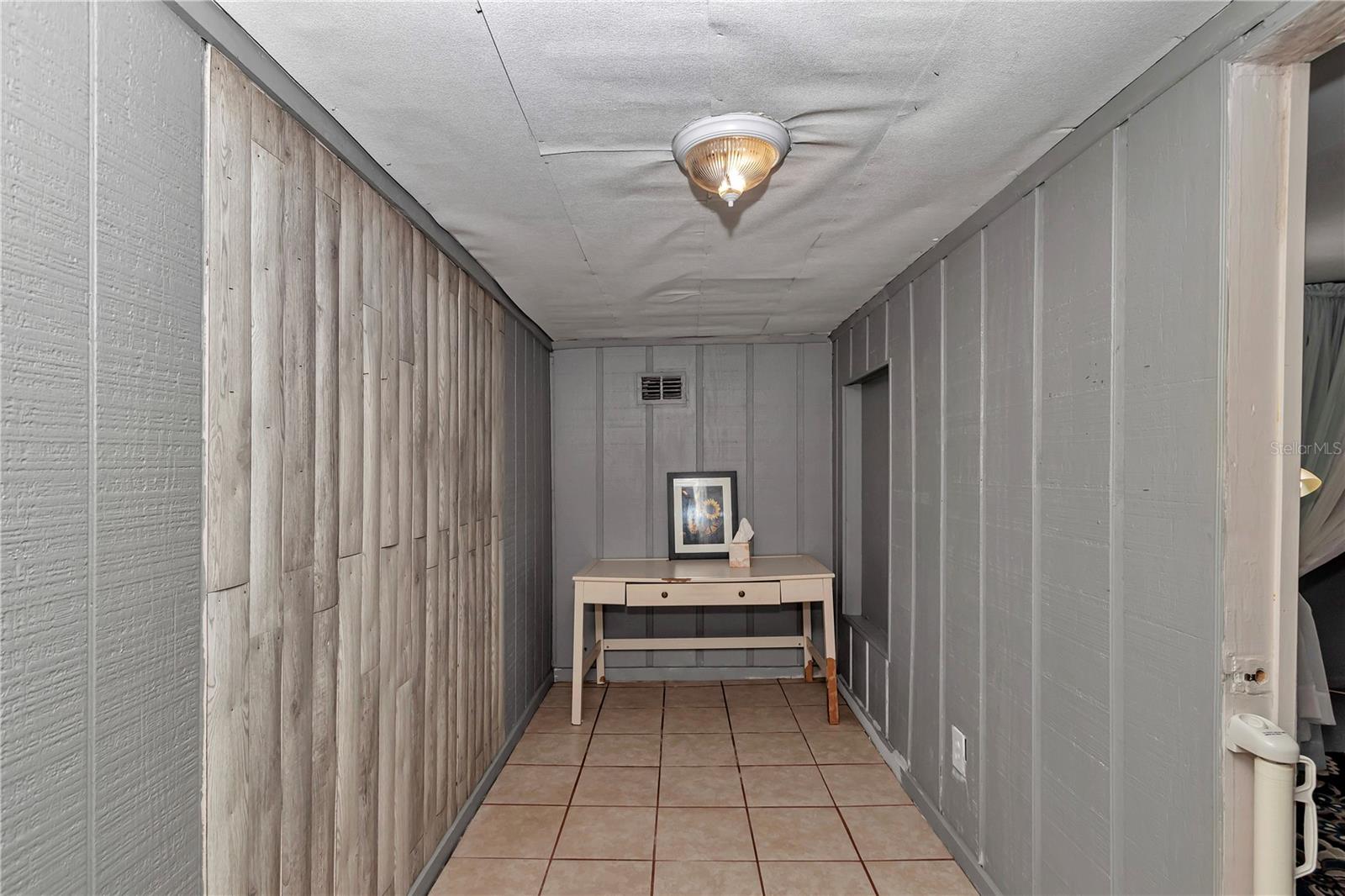 Image 22 of 65 For 20840 Chestnut Street