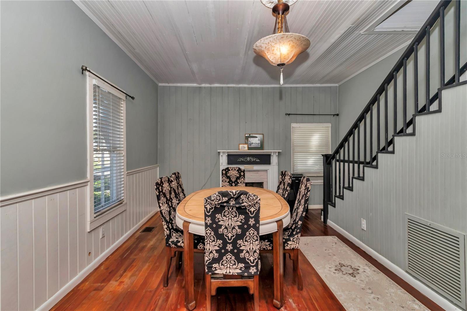 Image 25 of 65 For 20840 Chestnut Street