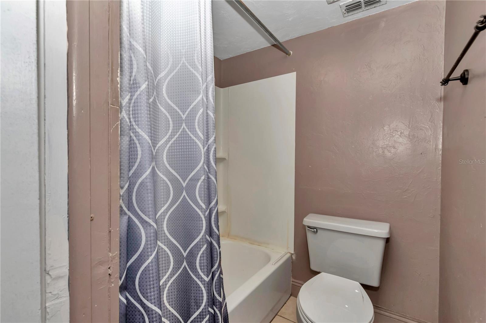 Image 31 of 65 For 20840 Chestnut Street