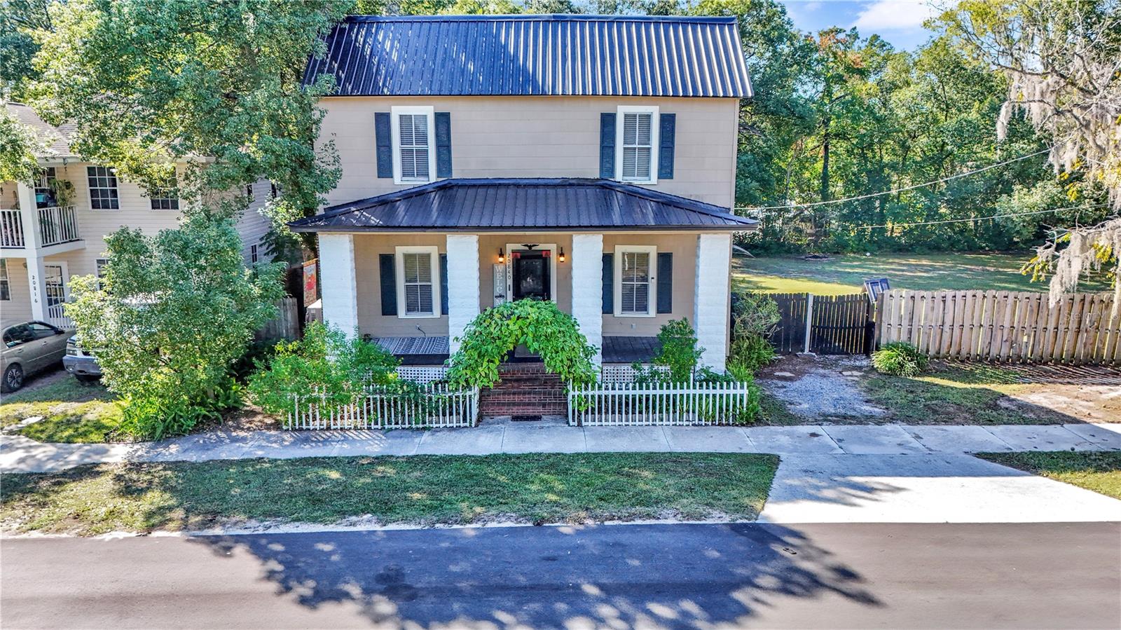 Image 62 of 65 For 20840 Chestnut Street