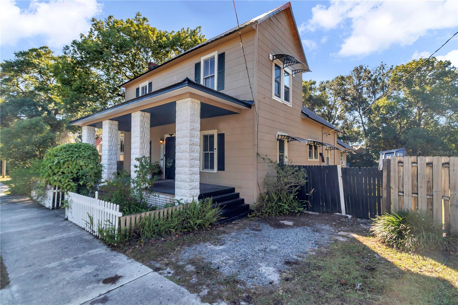 Image 7 of 65 For 20840 Chestnut Street