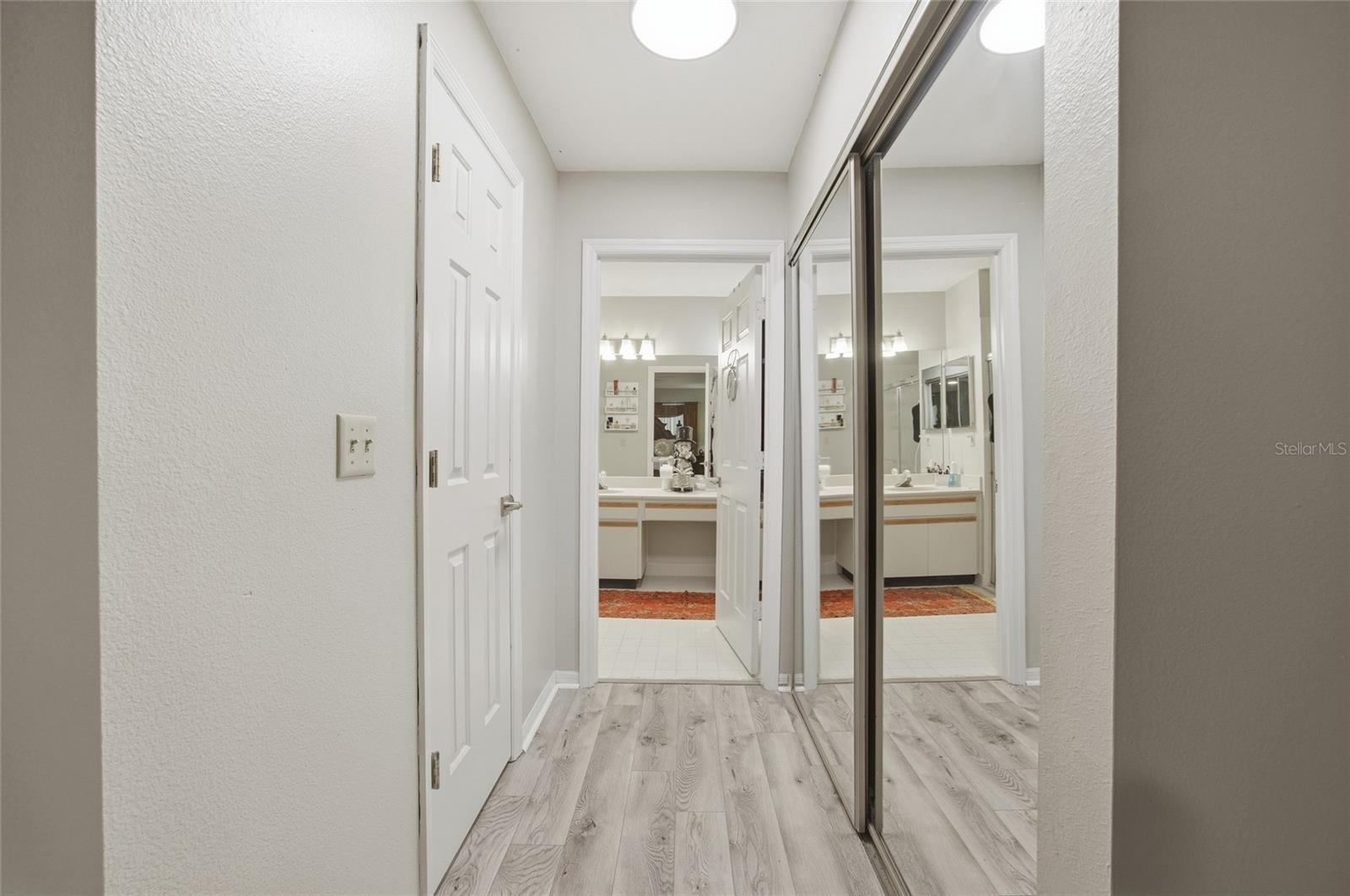 Image 16 of 27 For 2425 20th Court