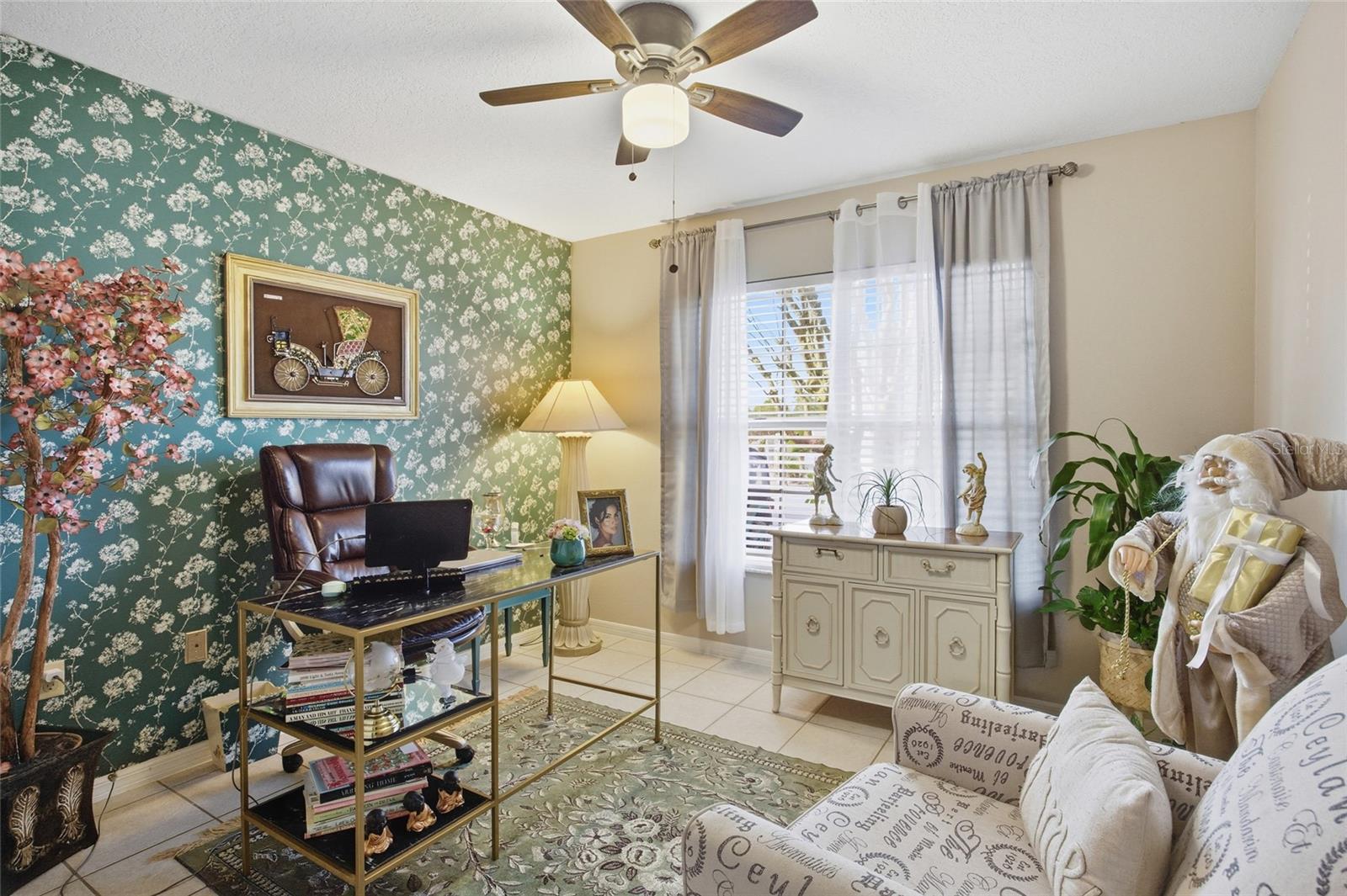 Image 18 of 27 For 2425 20th Court