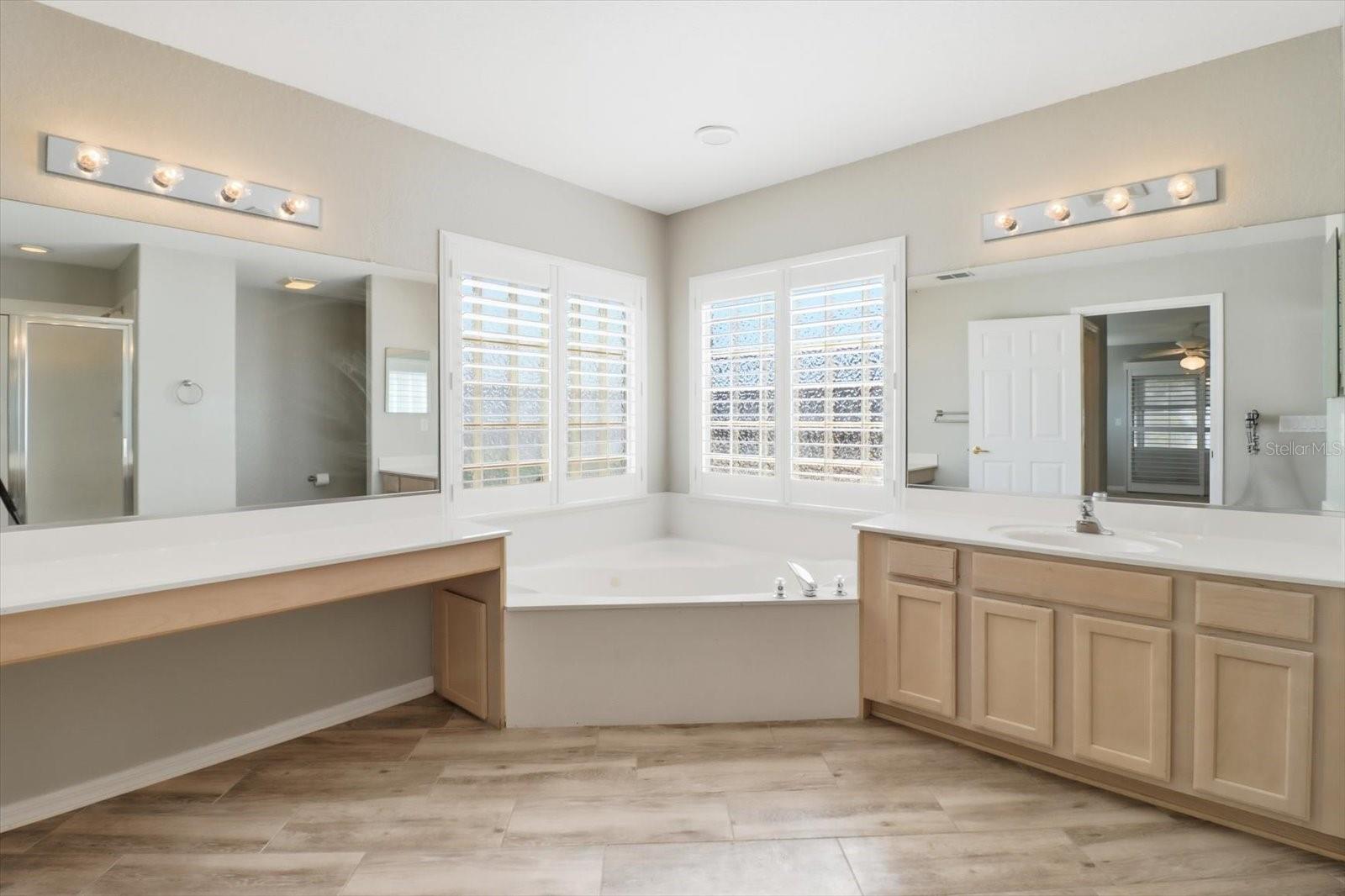 Image 27 of 50 For 11411 138th Lane