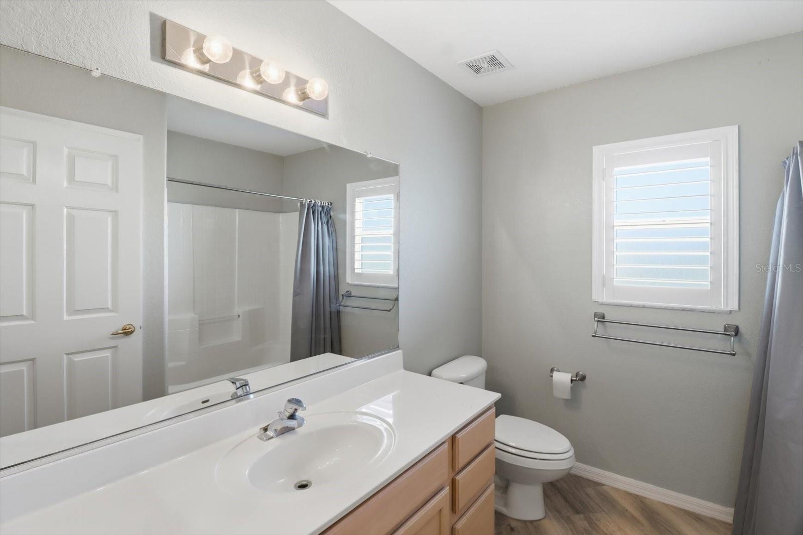 Image 32 of 50 For 11411 138th Lane