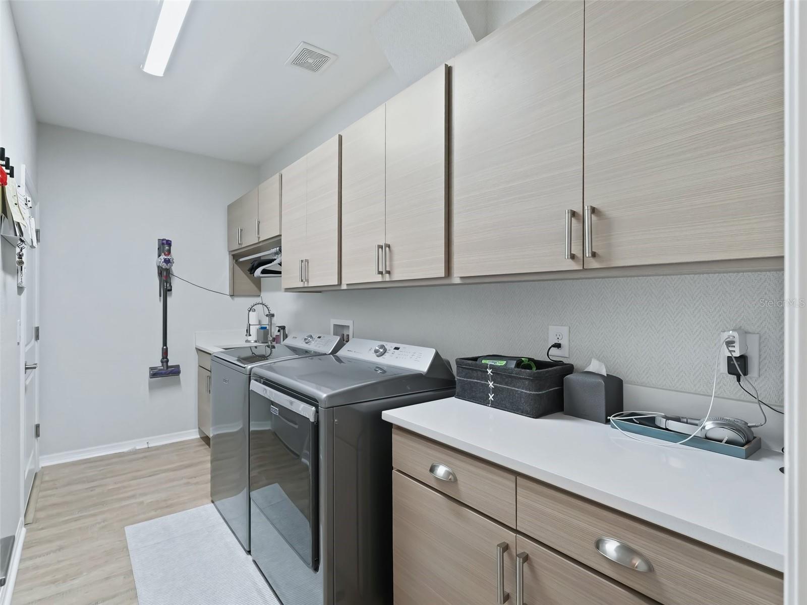 Image 25 of 37 For 5672 40th Place